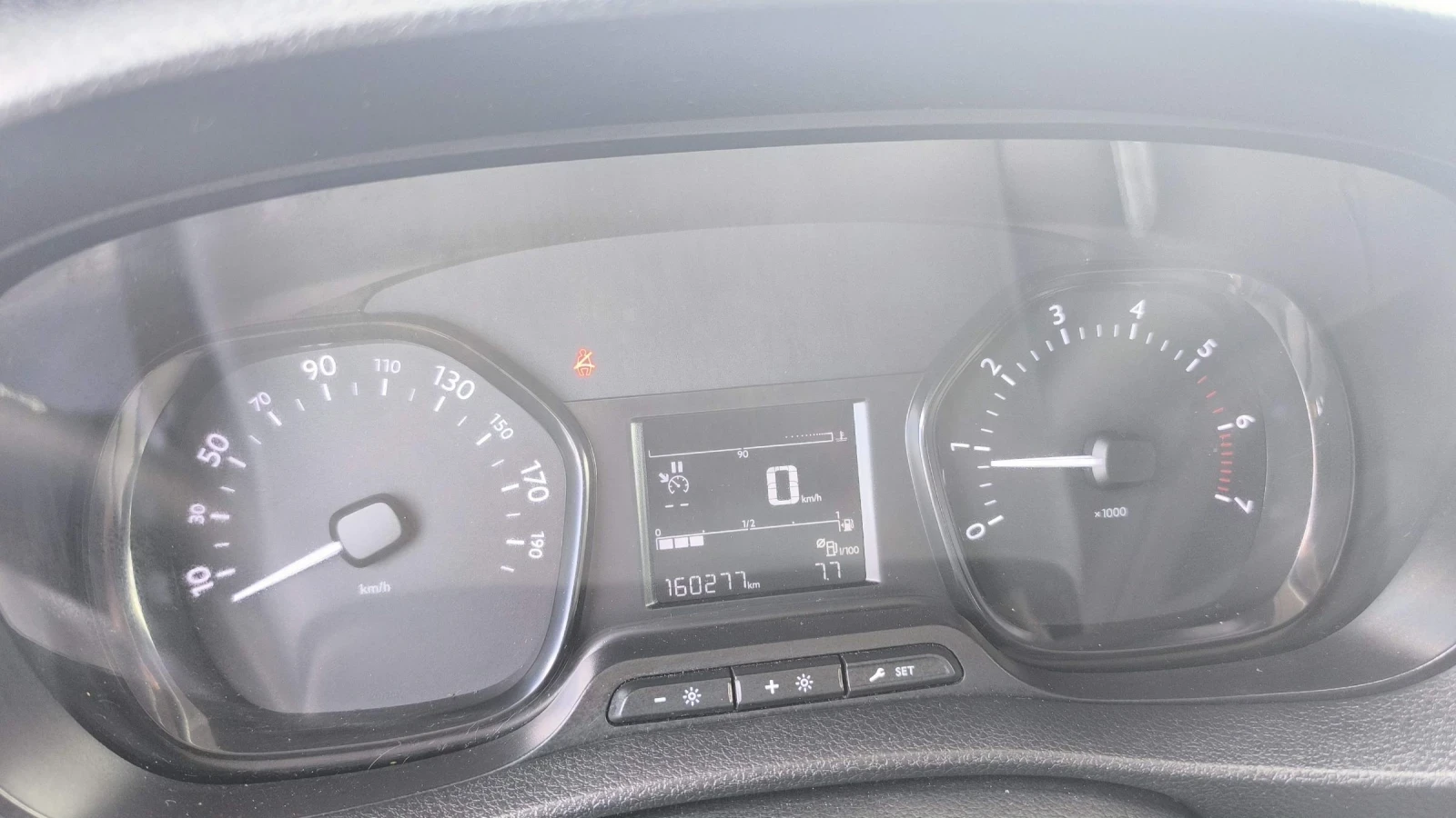 Fiat Scudo 1.5 blueHDI, снимка 10 - Бусове и автобуси - 55313095