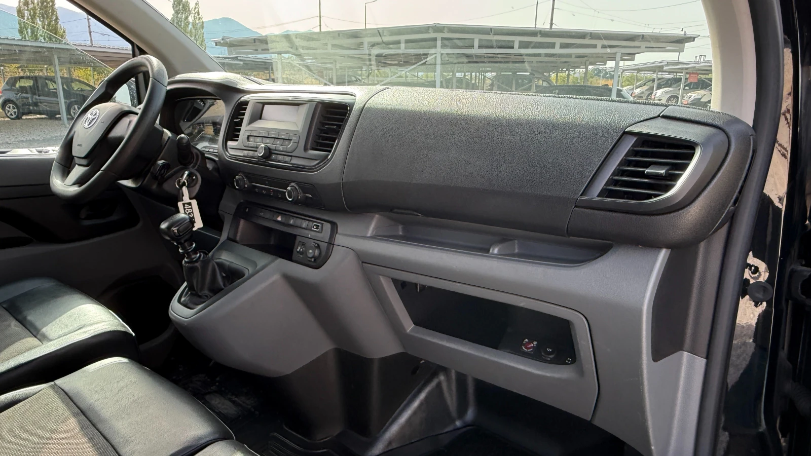 Toyota Proace 2.0D-120кс/ДЪЛГА БАЗА/ПОДГРЕВ/НОВ ВНОС ОТ ДАНИЯ, снимка 14 - Бусове и автобуси - 55874253