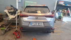     Lexus ux300h    2024