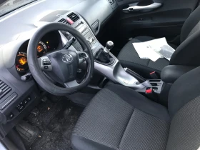 Toyota Auris 1.6VALVEMATIK, снимка 13