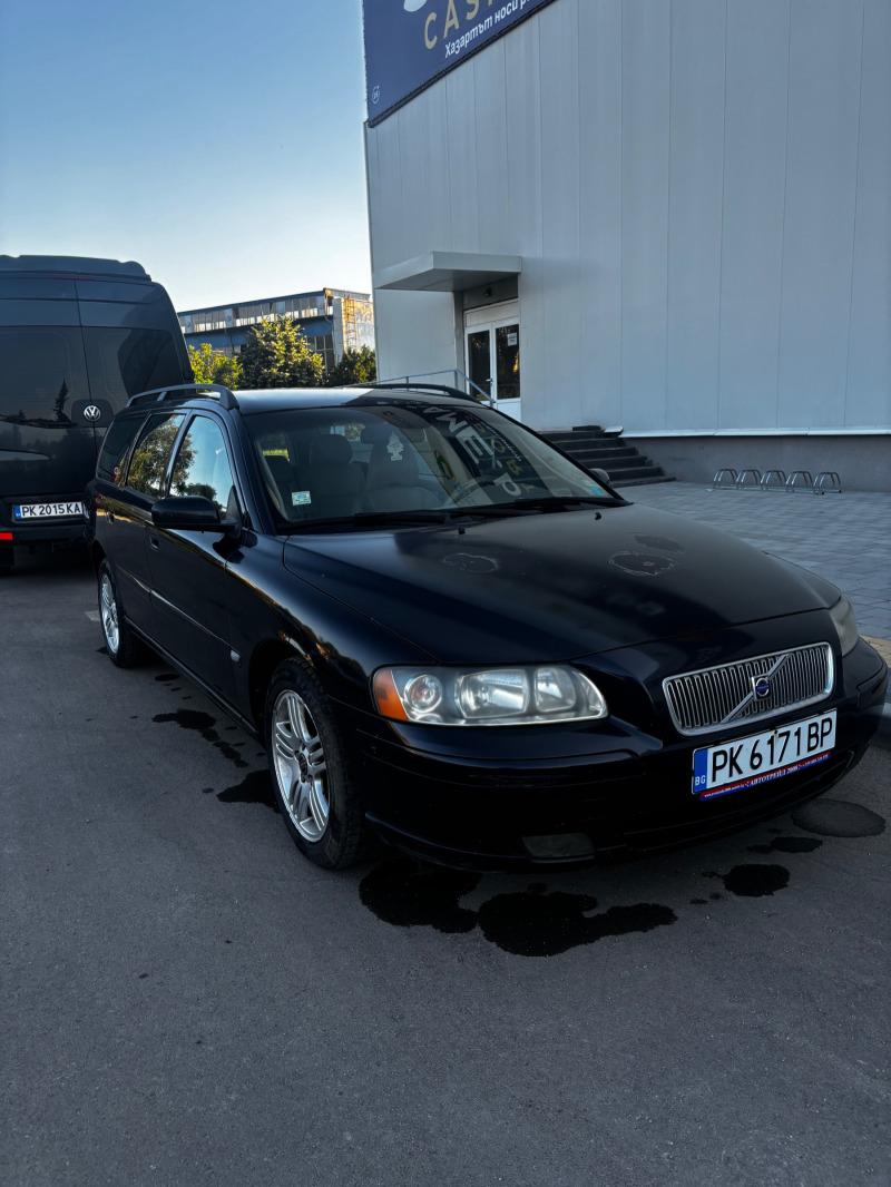 Volvo V70, снимка 1 - Автомобили и джипове - 46240459