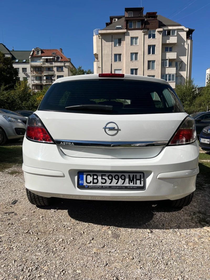 Opel Astra Astra H, снимка 3 - Автомобили и джипове - 47385995