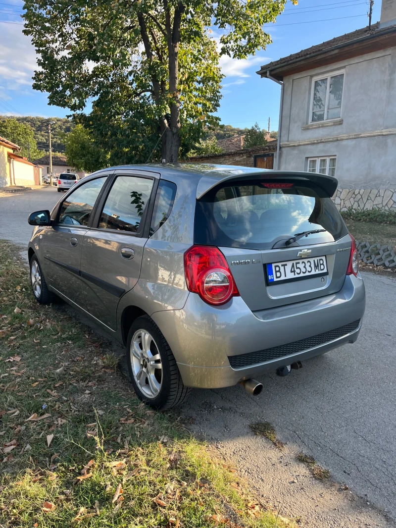 Chevrolet Aveo, снимка 3 - Автомобили и джипове - 47425622