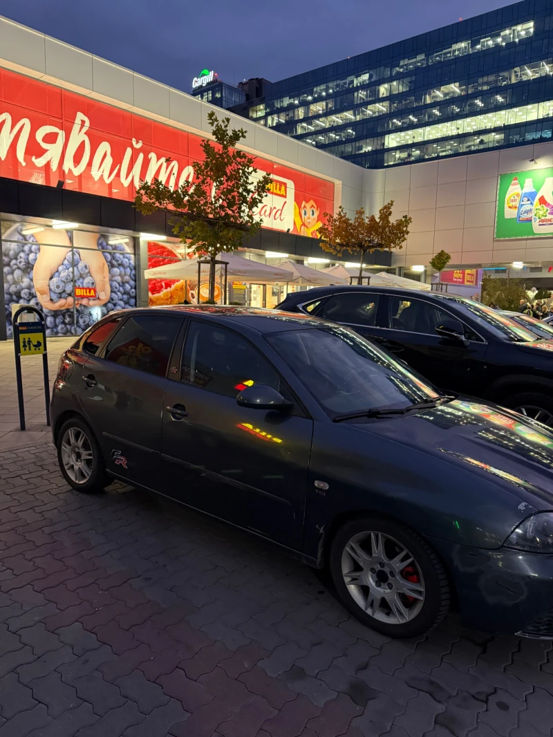 Seat Ibiza FR facelift, снимка 4 - Автомобили и джипове - 48037823