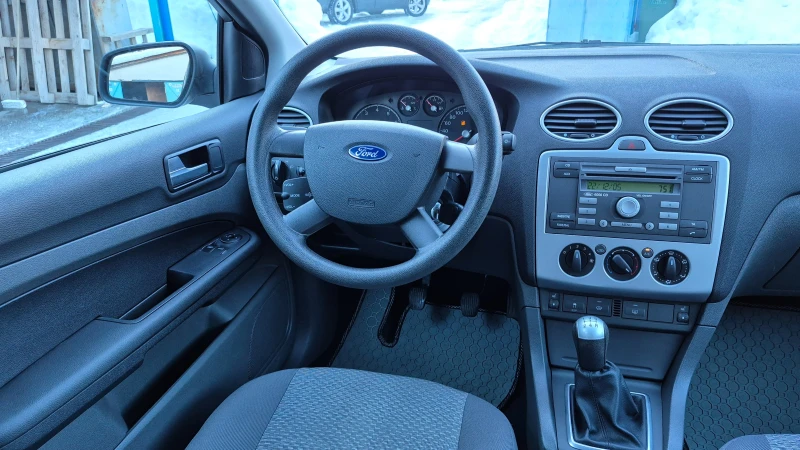 Ford Focus 1.6i 136000км Германия, снимка 15 - Автомобили и джипове - 48548863