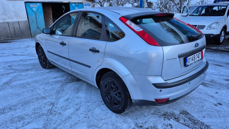 Ford Focus 1.6i 136000км Германия, снимка 8 - Автомобили и джипове - 48548863