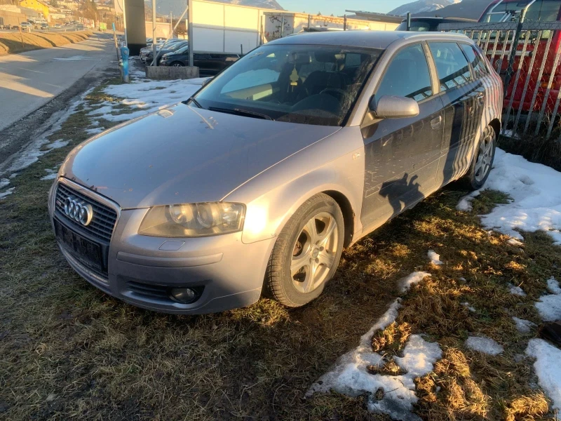 Audi A3 2.0 TDI quattro Xenon, снимка 2 - Автомобили и джипове - 48981996