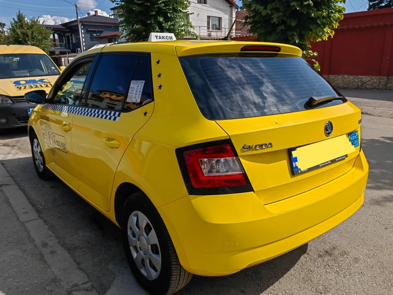 Skoda Fabia Лицензирана, снимка 4 - Автомобили и джипове - 49034298