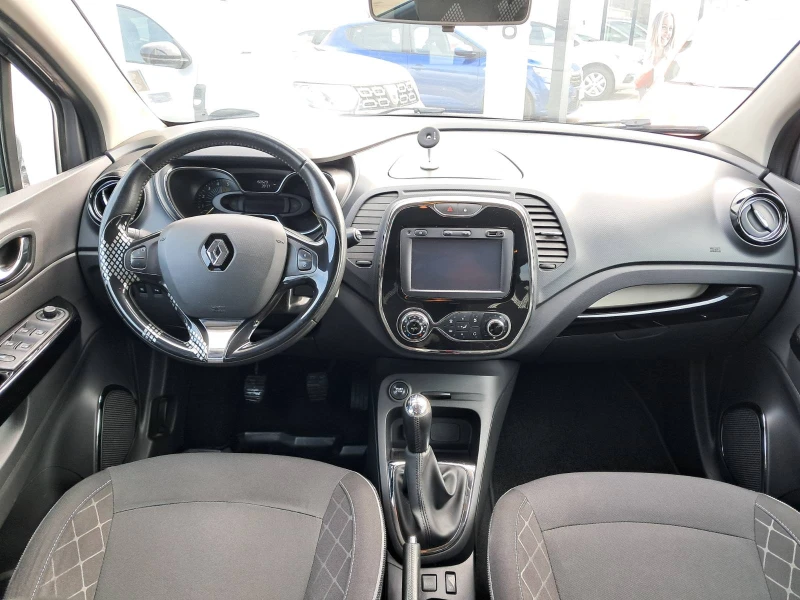 Renault Captur 1.5 DCi 90k.c., снимка 8 - Автомобили и джипове - 49311858