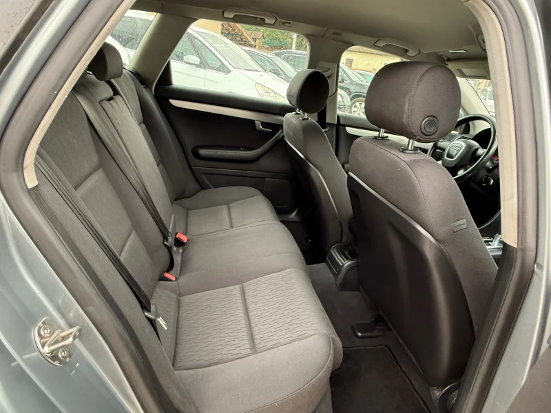 Audi A4 2.0TDI АВТОМАТИК, снимка 11 - Автомобили и джипове - 51190886