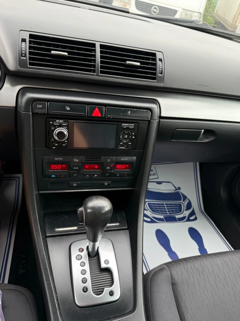 Audi A4 2.0TDI АВТОМАТИК, снимка 14 - Автомобили и джипове - 51190886