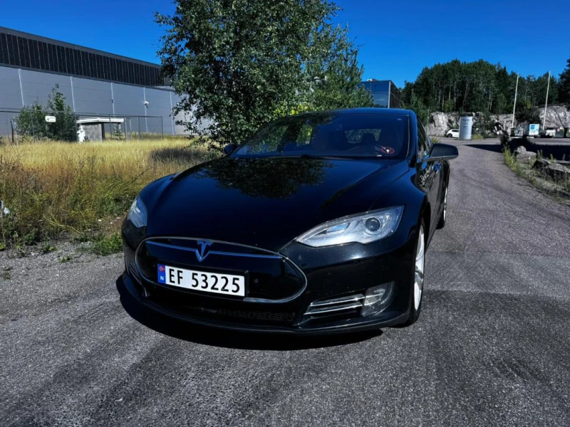 Tesla Model S P85D Performance Free Charging, снимка 2 - Автомобили и джипове - 51410484