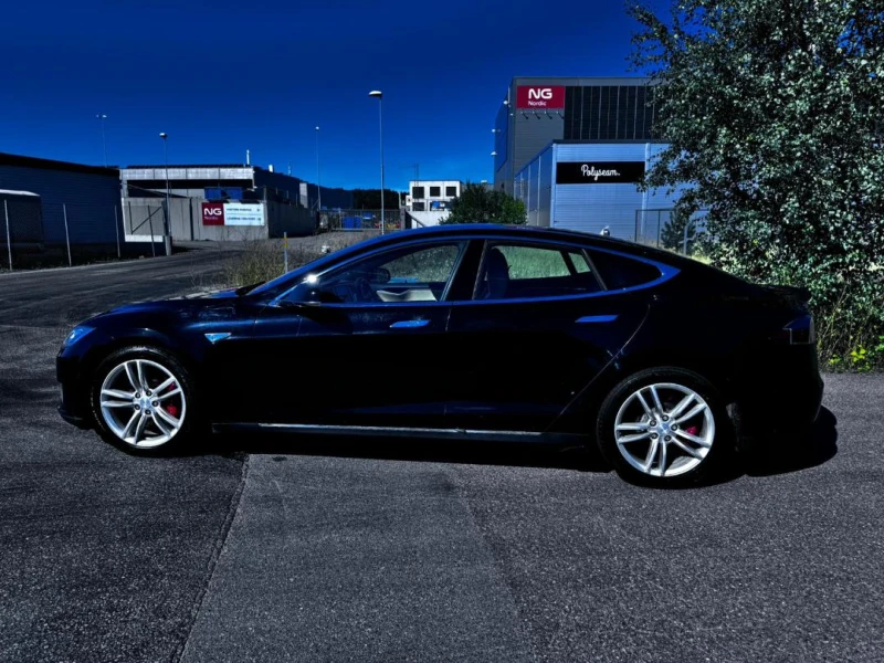 Tesla Model S P85D Performance Free Charging, снимка 15 - Автомобили и джипове - 51410484