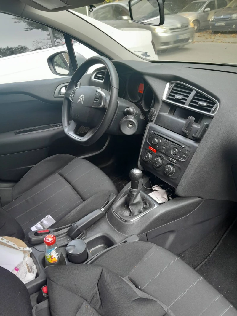 Citroen C4 1.4 Перфектен, снимка 4 - Автомобили и джипове - 52462457