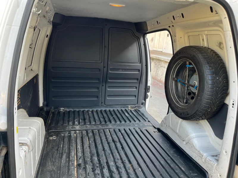 VW Caddy 4x4 6 ск, снимка 5 - Автомобили и джипове - 51948956