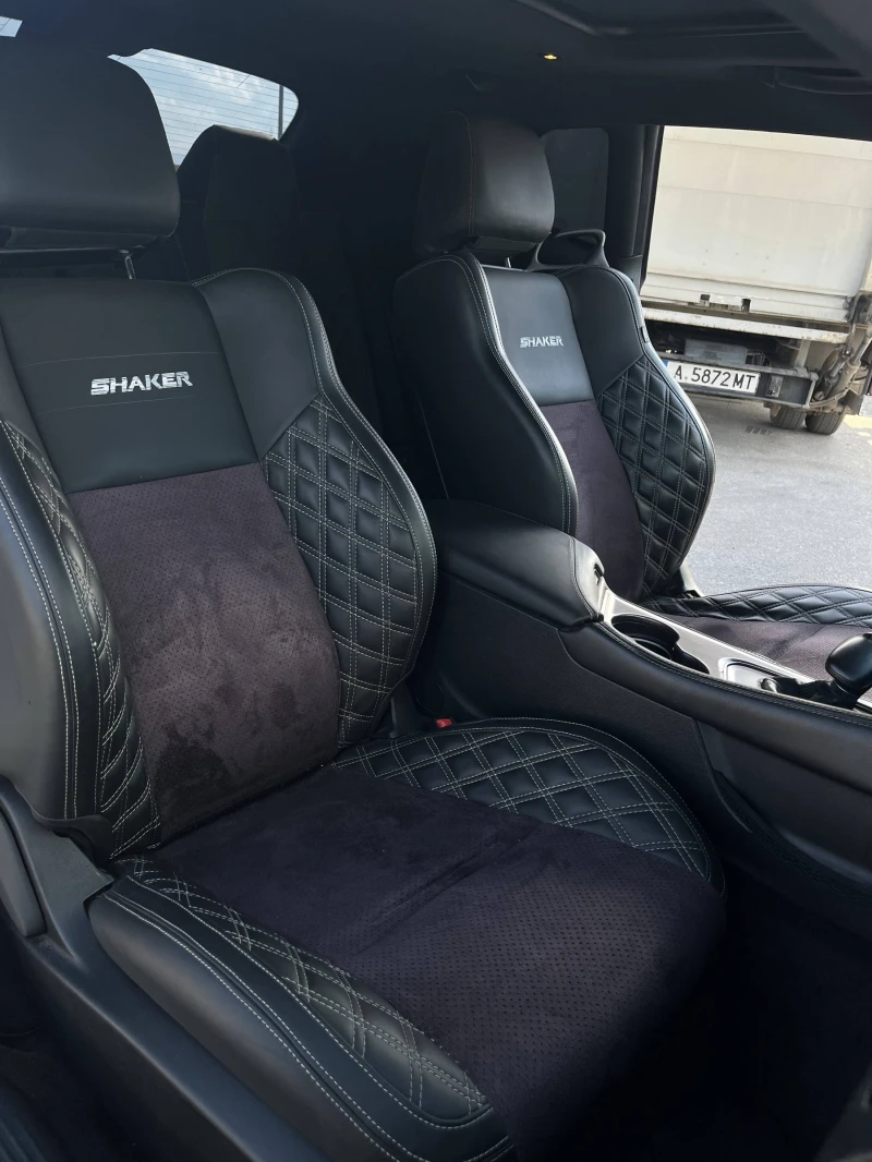 Dodge Challenger 5.7 R/T Shaker Pack, снимка 7 - Автомобили и джипове - 52512156