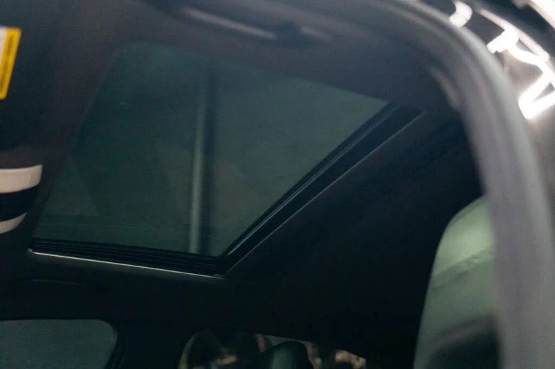 Mercedes-Benz C 63 AMG ALL BLACK* STANCE* CARBON* FULL MAXX* ЛИЗИНГ, снимка 12 - Автомобили и джипове - 52586314