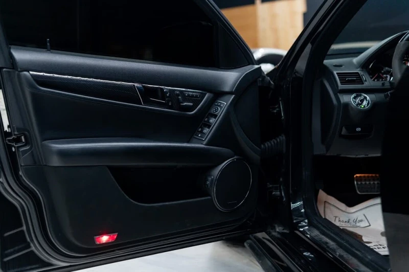 Mercedes-Benz C 63 AMG ALL BLACK* STANCE* CARBON* FULL MAXX* ЛИЗИНГ, снимка 14 - Автомобили и джипове - 52586314