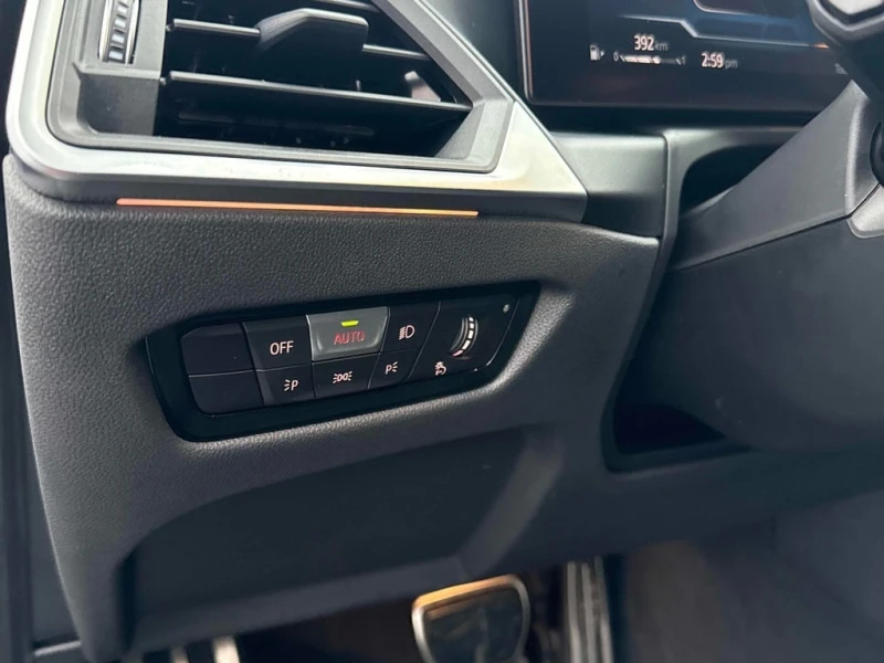 BMW 330 * 330i xDrive * CARFAX * БЕЗ ПЪРВОНАЧАЛНА ВНОСКА, снимка 12 - Автомобили и джипове - 53141791