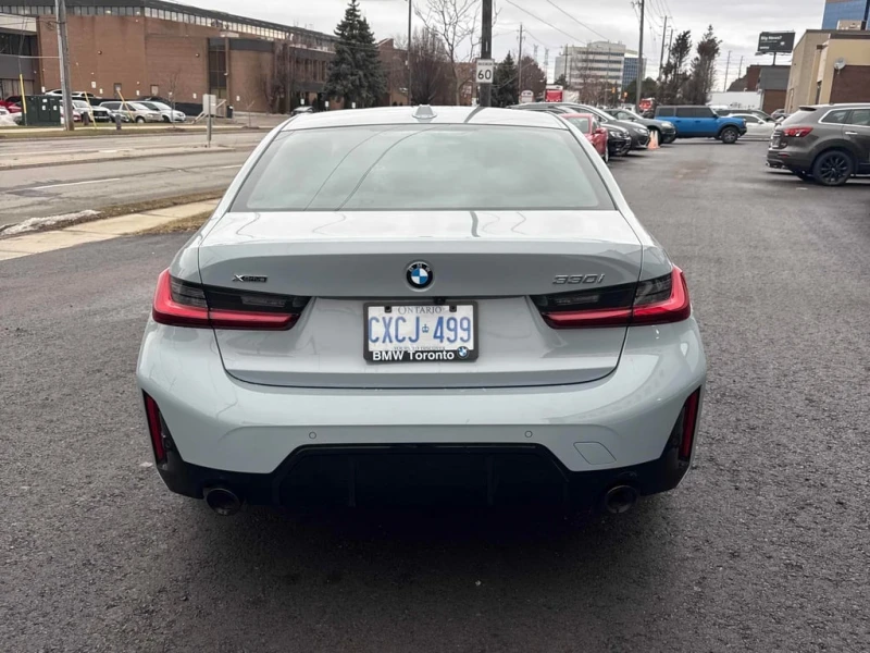 BMW 330 * 330i xDrive * CARFAX * БЕЗ ПЪРВОНАЧАЛНА ВНОСКА, снимка 4 - Автомобили и джипове - 53141791