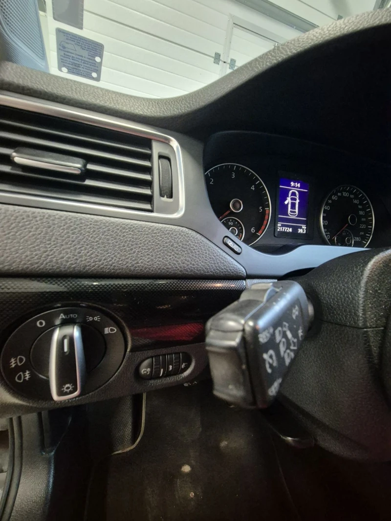 VW Jetta HIGHLINE, КОЖЕН САЛОН, снимка 9 - Автомобили и джипове - 53310995