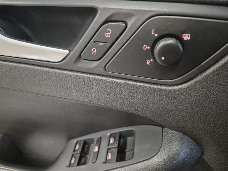 VW Jetta HIGHLINE, КОЖЕН САЛОН, снимка 10 - Автомобили и джипове - 53310995