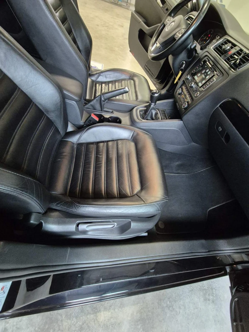 VW Jetta HIGHLINE, КОЖЕН САЛОН, снимка 7 - Автомобили и джипове - 53310995