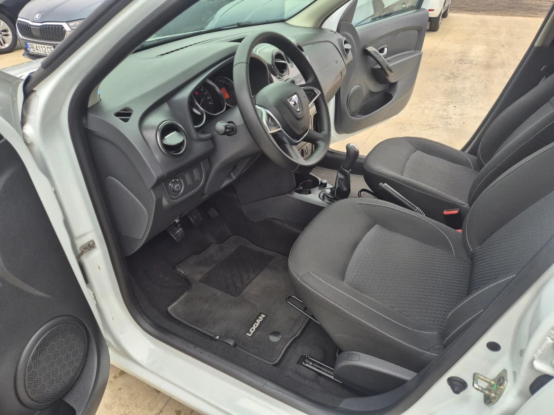 Dacia Logan 1.5DCI 75кс., снимка 13 - Автомобили и джипове - 53443176