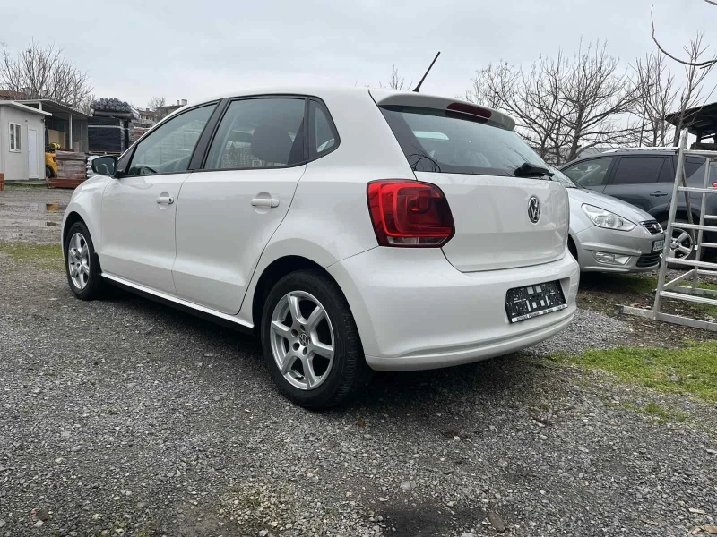 VW Polo 1.6 tdi, снимка 8 - Автомобили и джипове - 53452081