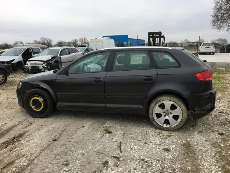 Audi A3 2.0 TDI, снимка 6 - Автомобили и джипове - 32160116