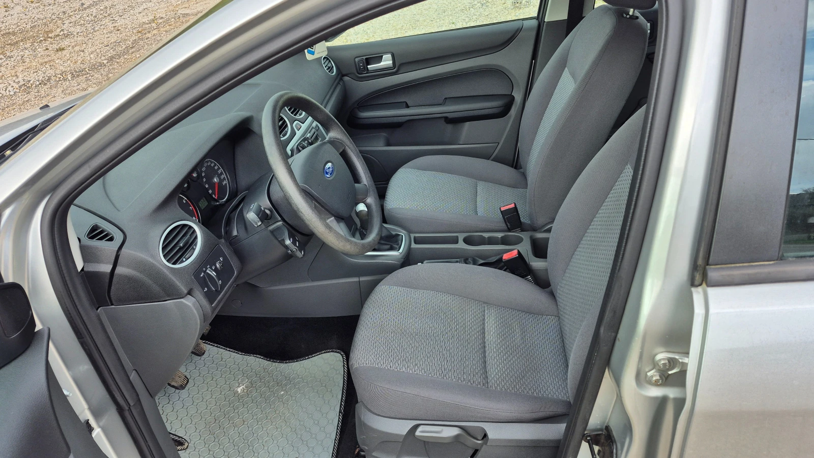 Ford Focus 1.6i 136000км Германия - изображение 9