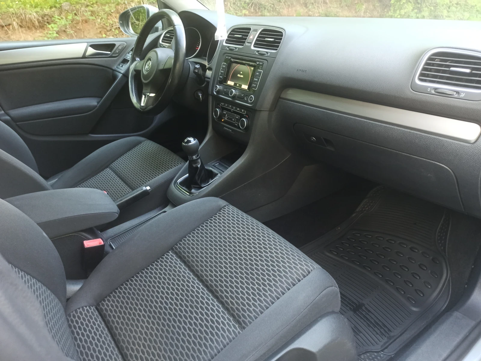 VW Golf 1.6 TDI 105 к.с. - изображение 9