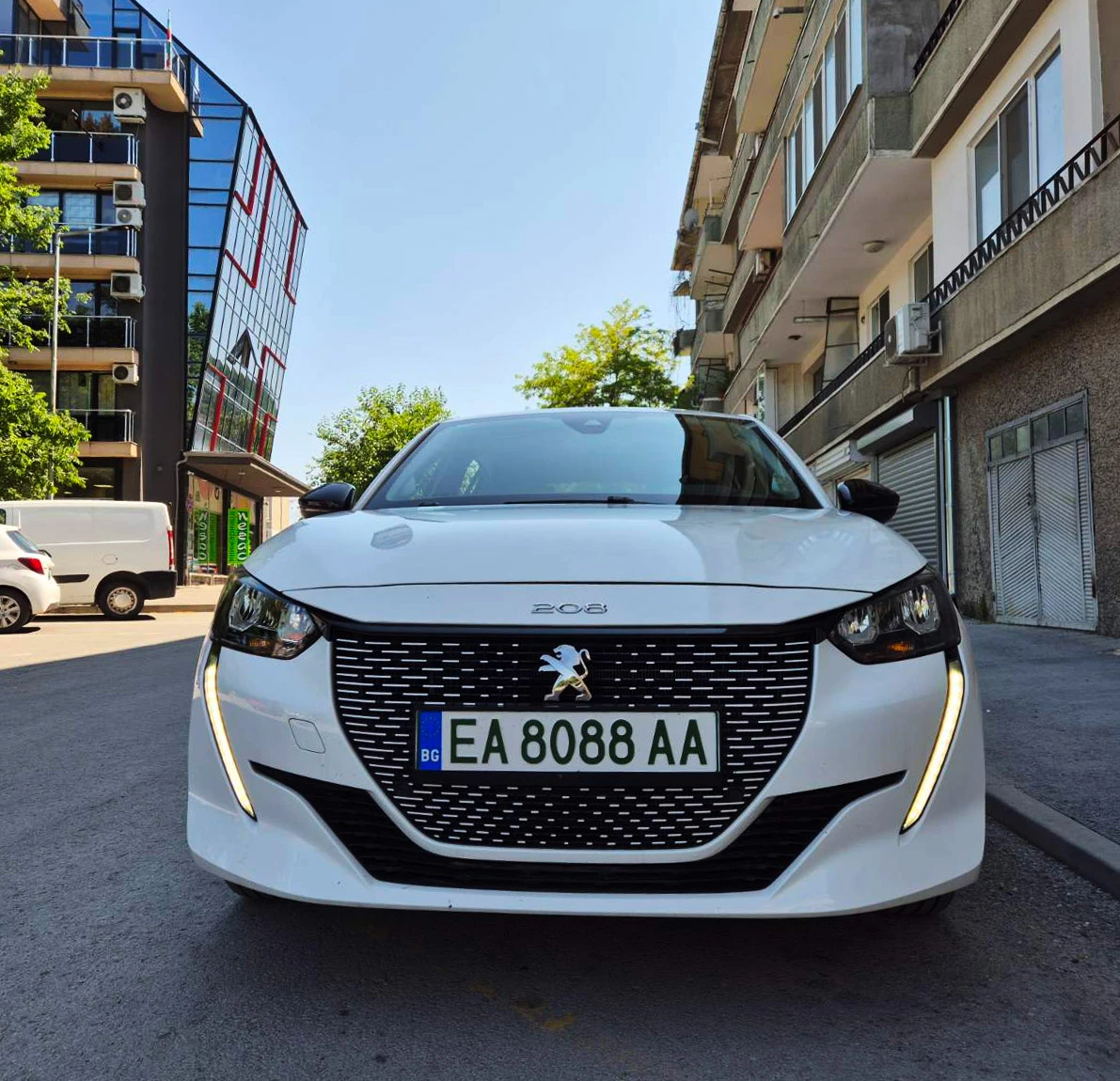 Peugeot 208 e | Mobile.bg   1