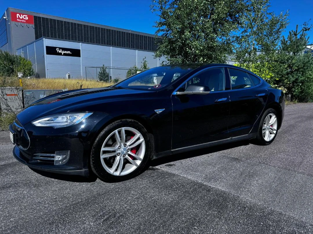 Tesla Model S P85D Performance Free Charging | Mobile.bg   1