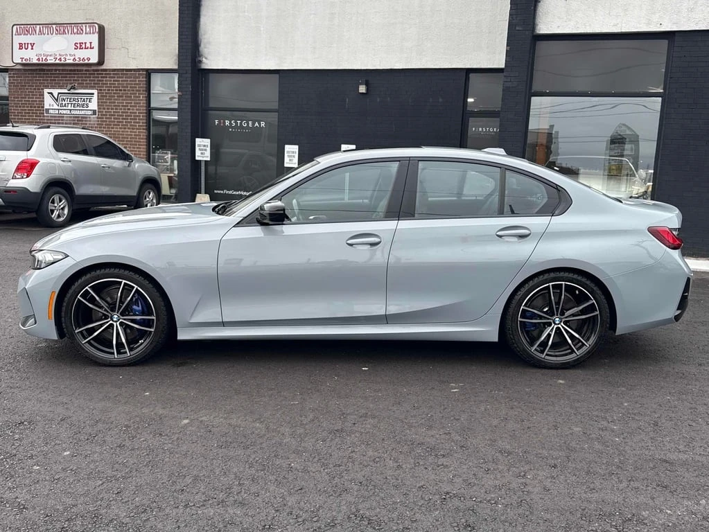 BMW 330 * 330i xDrive * CARFAX * БЕЗ ПЪРВОНАЧАЛНА ВНОСКА - изображение 2