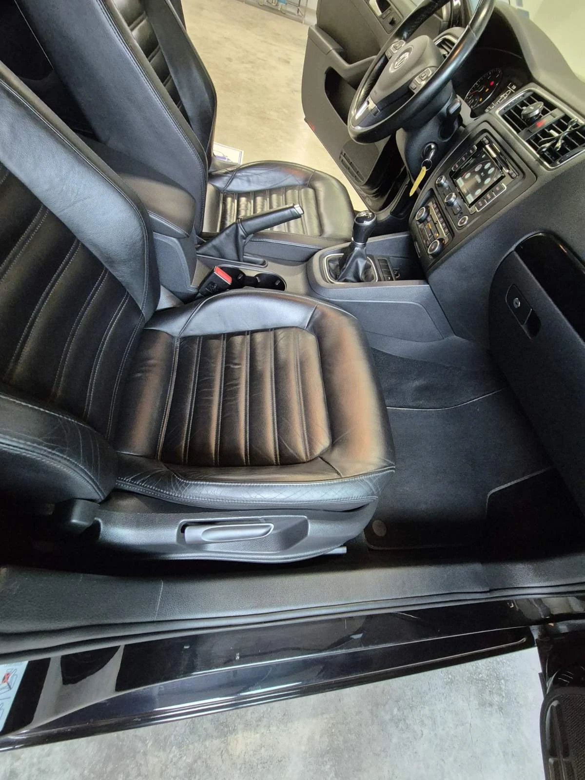 VW Jetta HIGHLINE, КОЖЕН САЛОН - изображение 7