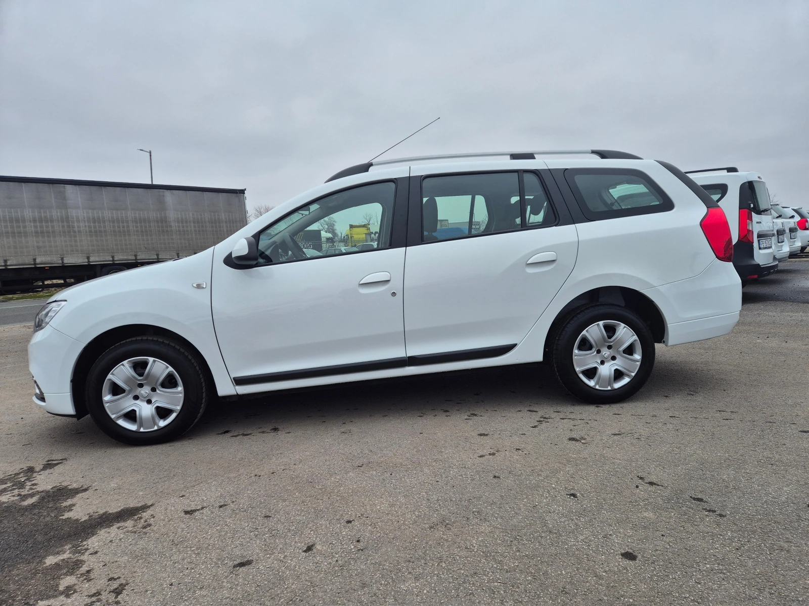 Dacia Logan 1.5DCI 75кс. - изображение 2