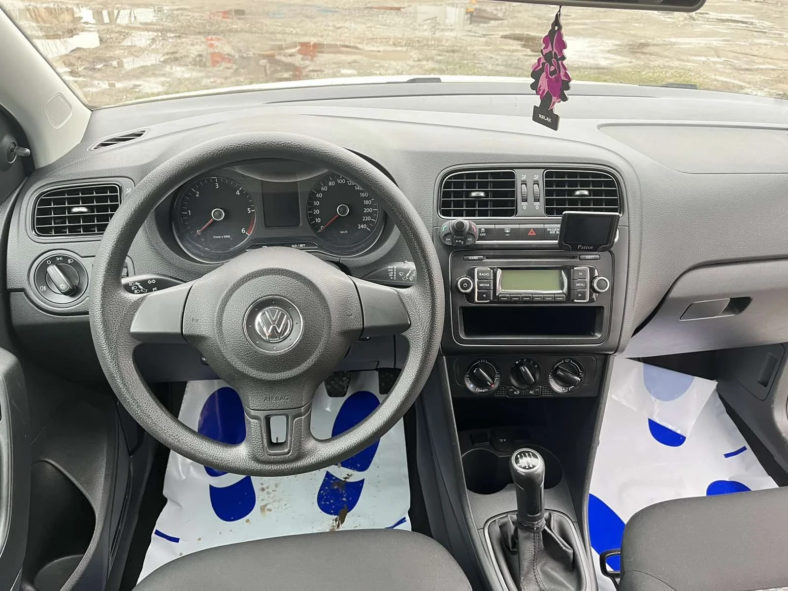 VW Polo 1.6 tdi | Mobile.bg � ����������� 12