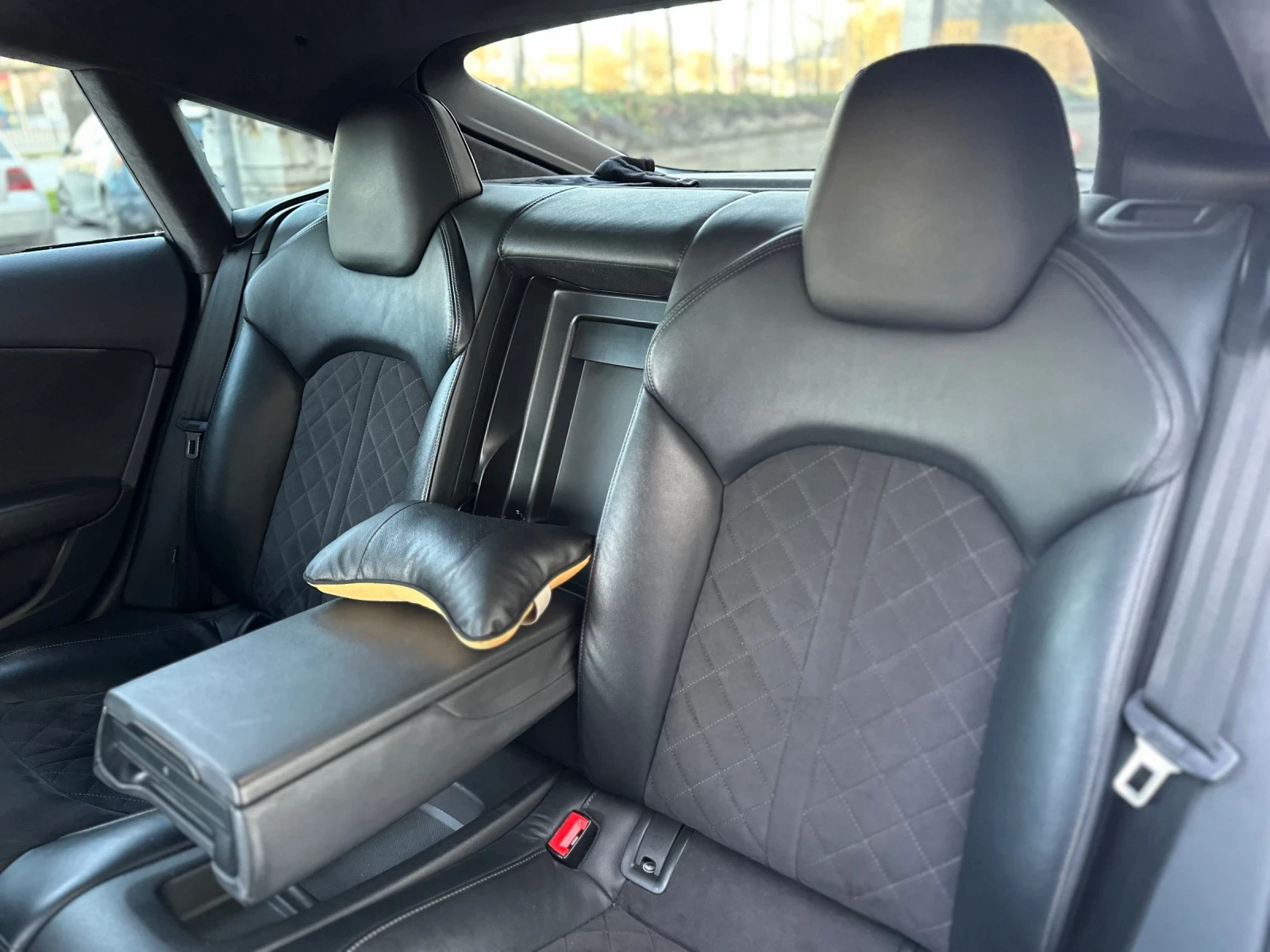 Audi S7 DISTRONIC SOFT CLOSE BOSE HEADUP PANO МЪРТВА ЗОНА, снимка 12 - Автомобили и джипове - 53771596