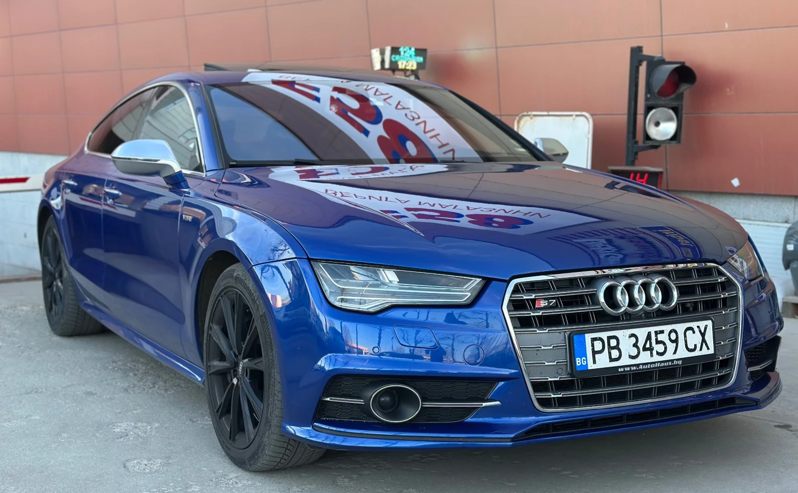 Audi S7 DISTRONIC SOFT CLOSE BOSE HEADUP PANO МЪРТВА ЗОНА, снимка 3 - Автомобили и джипове - 53771596