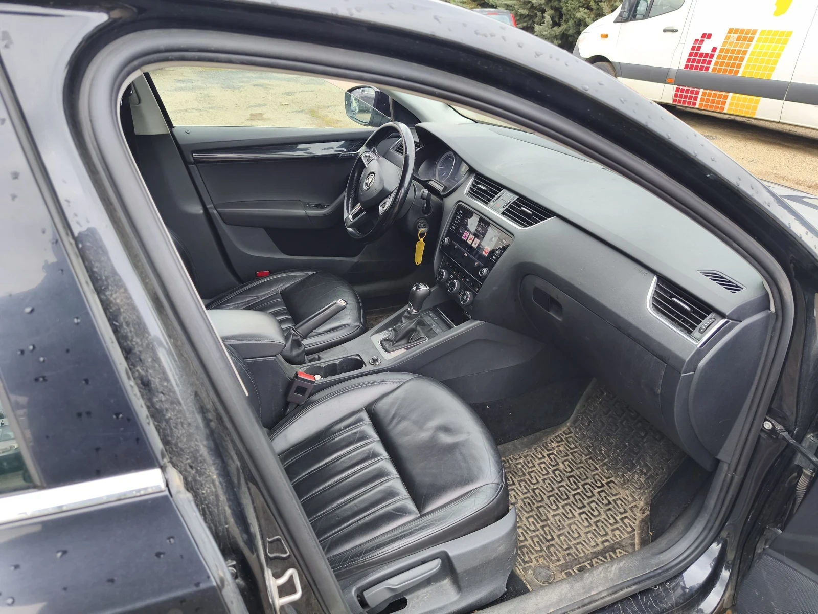 Skoda Octavia 1.4 GTec, снимка 5 - Автомобили и джипове - 53999989