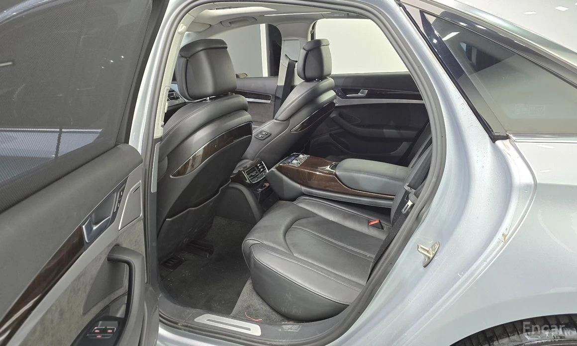 Audi A8 4.2* BOSE* HEAD-UP* МАСАЖ* ДИСТРОНИК* 360* ОБДУХ, снимка 15 - Автомобили и джипове - 54084411