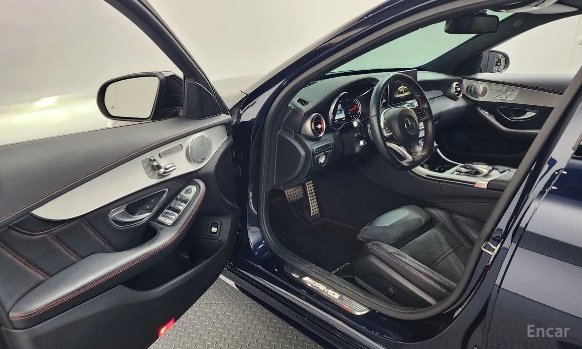 Mercedes-Benz C 43 AMG 4MATIC* BURMESTER* ПАНО* KEYLESS* ПОДГРЕВ* КАМЕРИ*, снимка 8 - Автомобили и джипове - 54248189