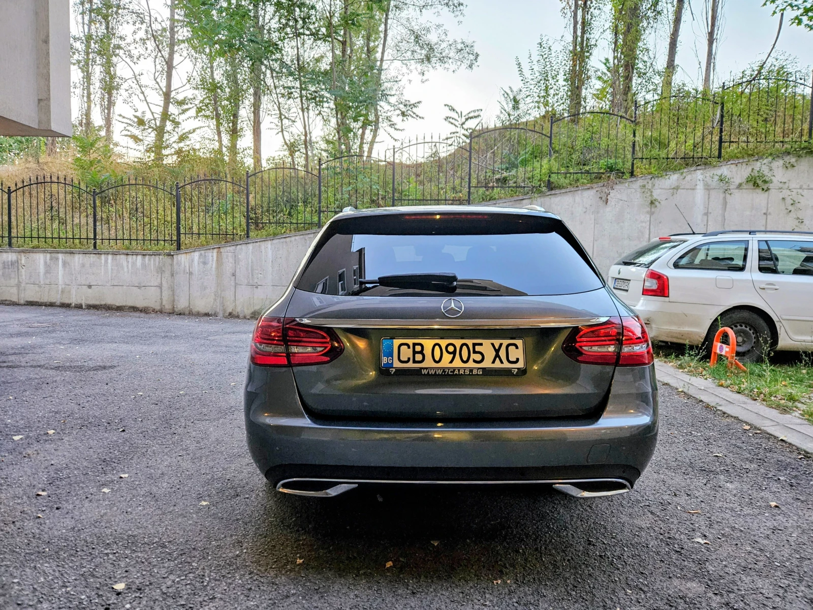 Mercedes-Benz C 220, снимка 5 - Автомобили и джипове - 54553152