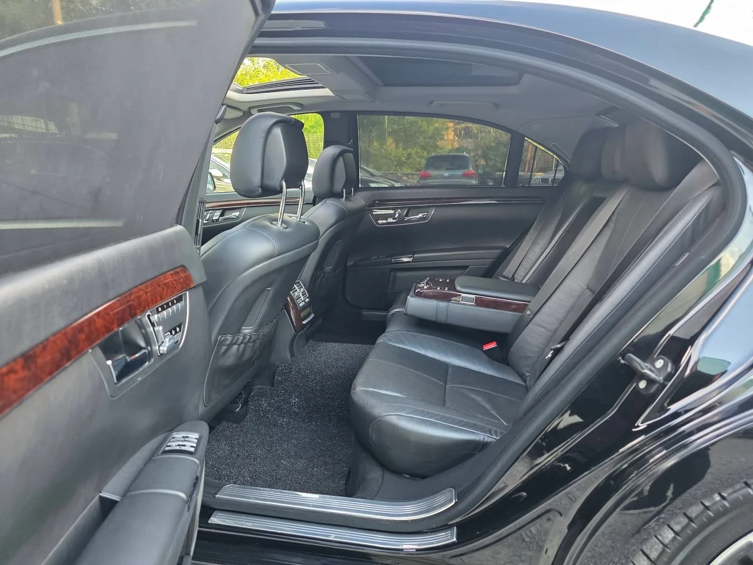 Mercedes-Benz S 500 S500L 388K.C. / AMG ПАКЕТ / ПАНОРАМА / НАВИ /, снимка 9 - Автомобили и джипове - 54601338