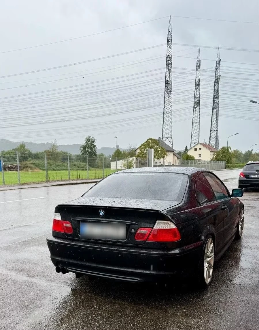 BMW 330 M-Pack OEM 6-Speed, снимка 4 - Автомобили и джипове - 55184545