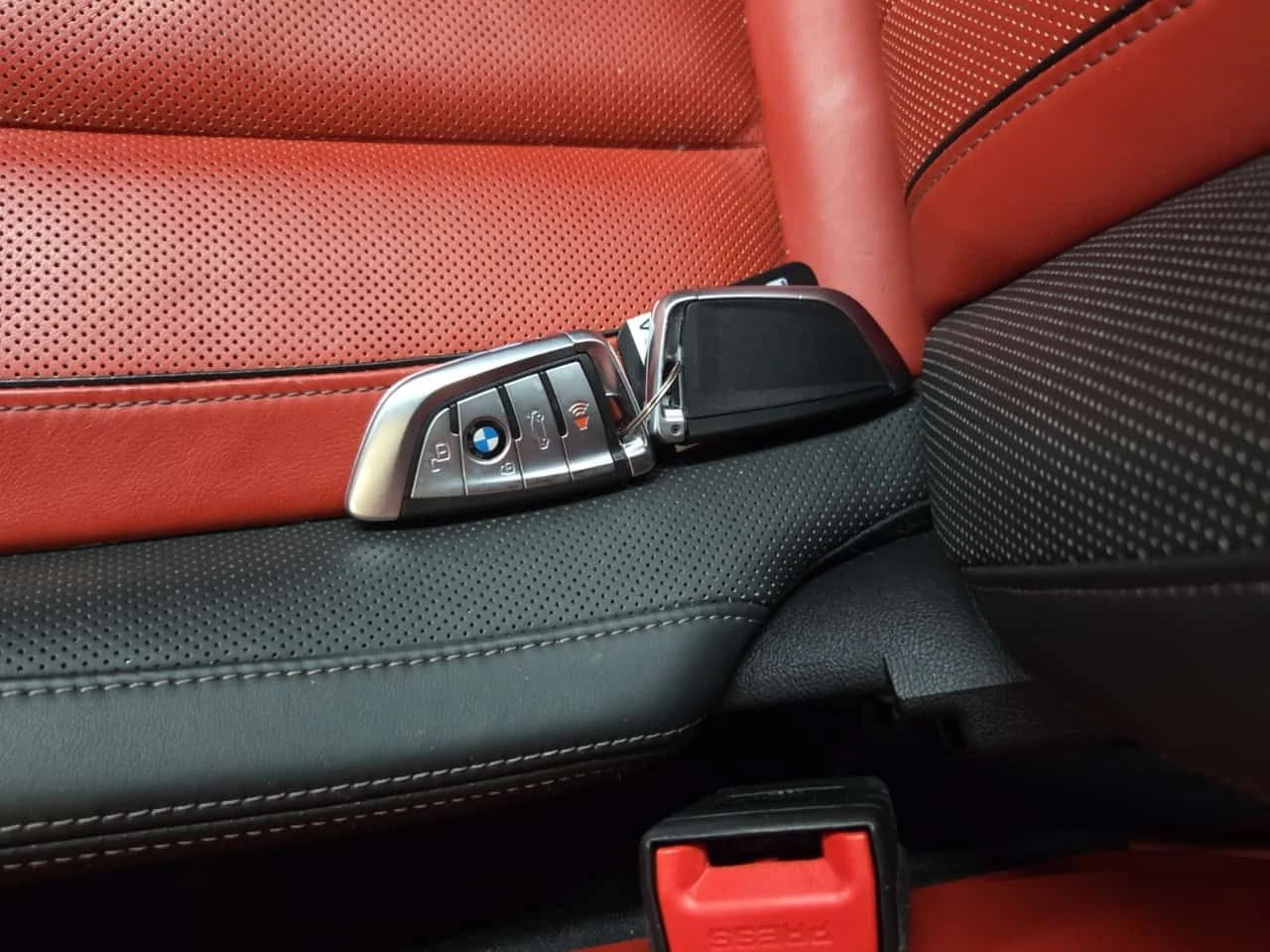 BMW 850 * M850I XDRIVE * CARFAX * ���� �� �� | Mobile.bg � ����������� 13