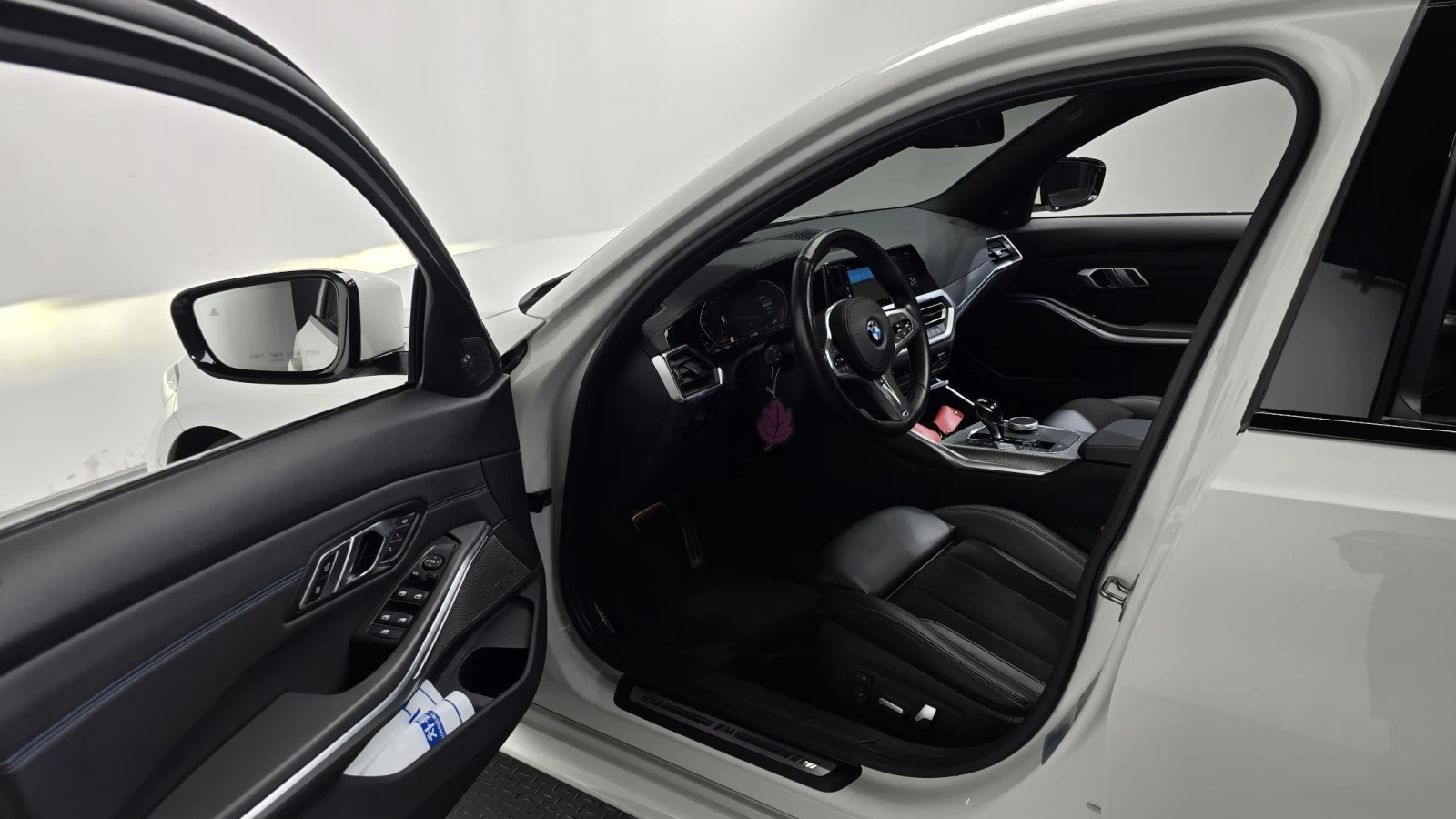 BMW 320 360* BLIND SPOT* HUD* ПОДГРЕВ ВОЛАН* КРАЙНА ЦЕНА, снимка 10 - Автомобили и джипове - 55484907