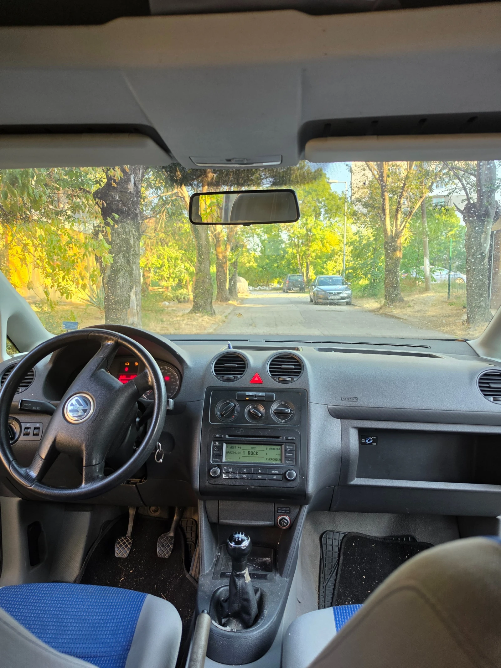 VW Caddy Life, снимка 9 - Автомобили и джипове - 55545748