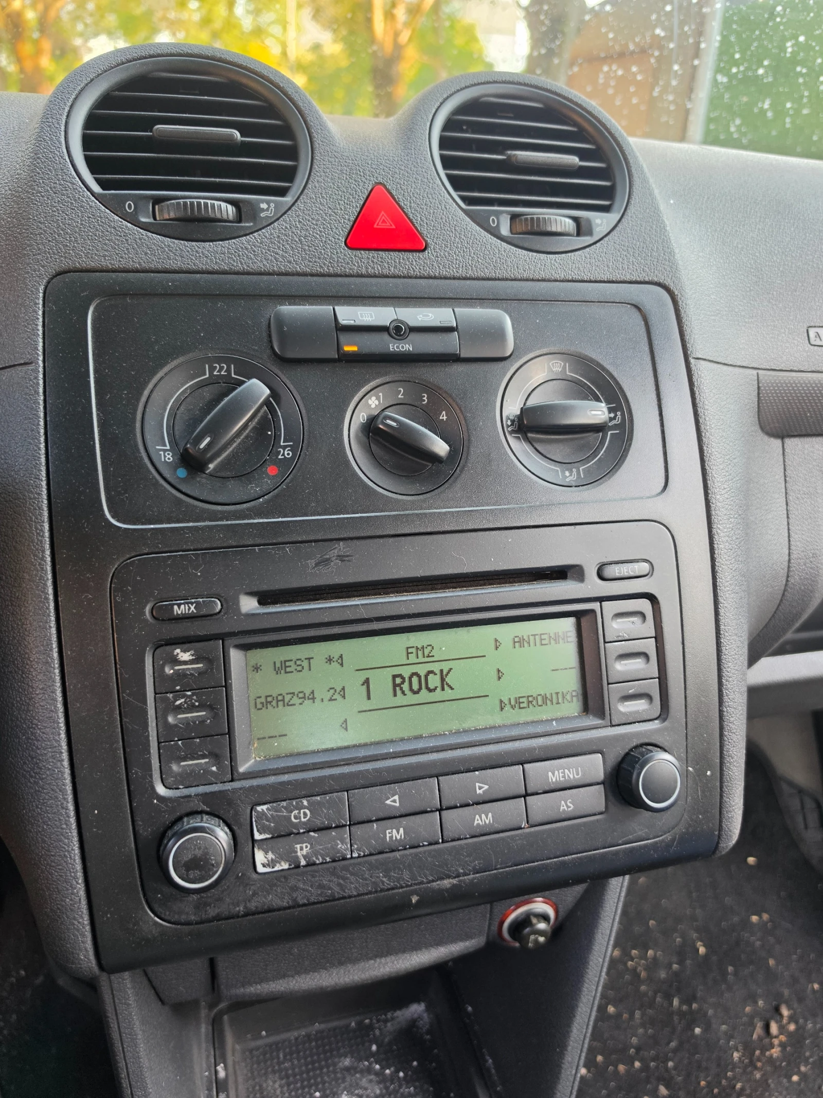 VW Caddy Life, снимка 8 - Автомобили и джипове - 55545748